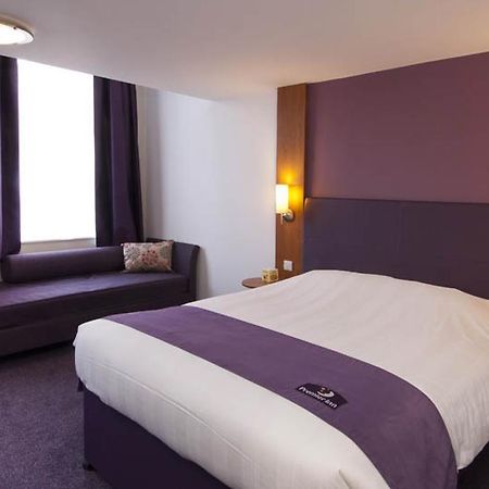 Premier Inn Sittingbourne Kent ภายนอก รูปภาพ