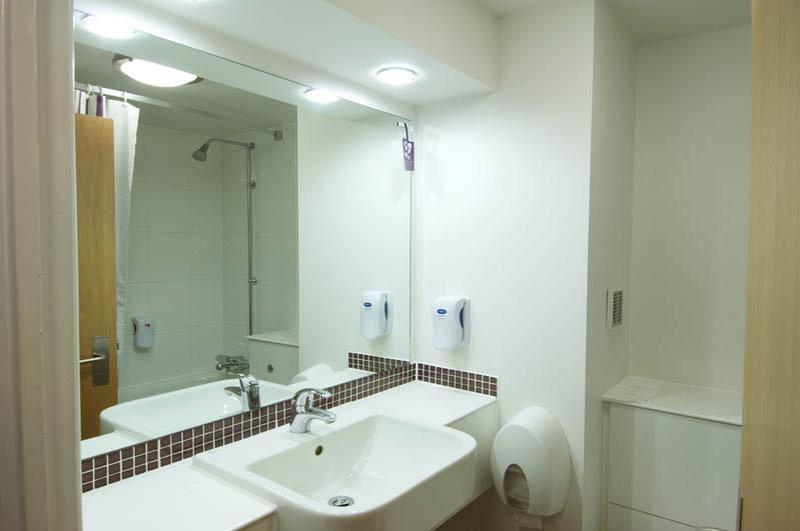 Premier Inn Sittingbourne Kent ภายนอก รูปภาพ